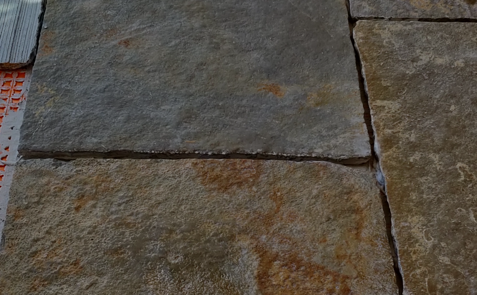 Bournemouth_Tiler_Natural-Stone-Floor-x4h